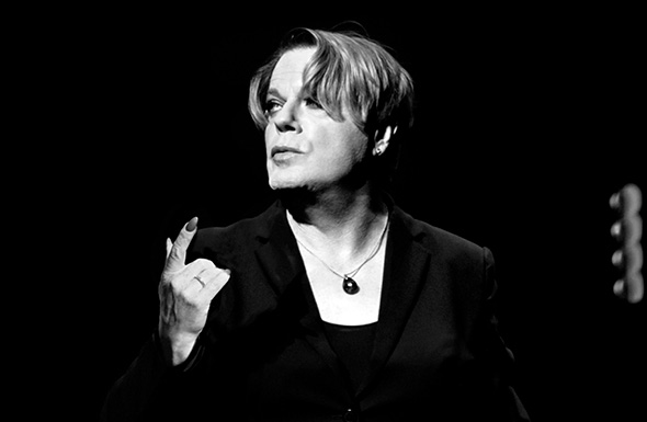 Eddie Izzard - Hamlet