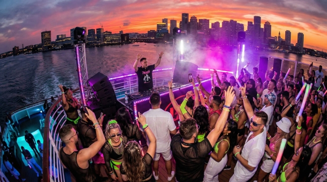 Rave on the Harbor: Ibiza Edition ft. Twinem